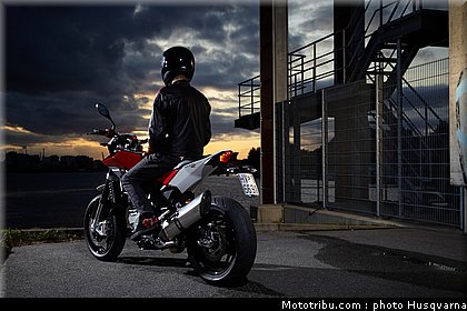 husqvarna_nuda_900_2012_0010.jpg