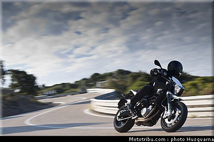 husqvarna_nuda_900_2012_0014.jpg