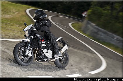 husqvarna_nuda_900_2012_0018.jpg