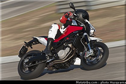 husqvarna_nuda_900_2012_0028.jpg