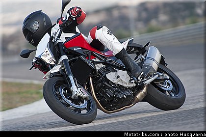 husqvarna_nuda_900_2012_0032.jpg