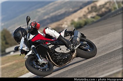 husqvarna_nuda_900_2012_0034.jpg