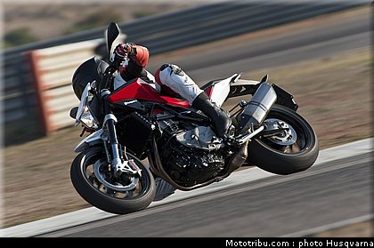 husqvarna_nuda_900_2012_0039.jpg
