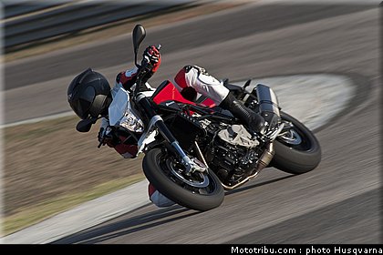 husqvarna_nuda_900_2012_0040.jpg