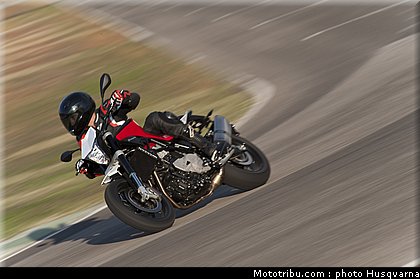 husqvarna_nuda_900_2012_0042.jpg