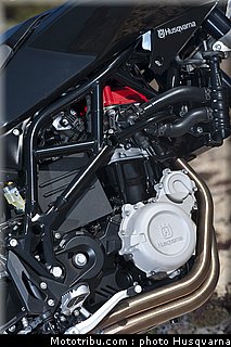husqvarna_nuda_900_2012_0110.jpg