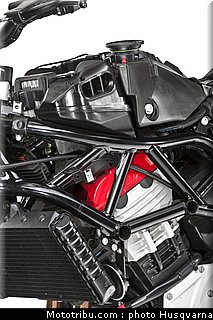 husqvarna_nuda_900_2012_0116.jpg
