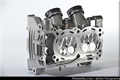 husqvarna_nuda_900_2012_0117.jpg