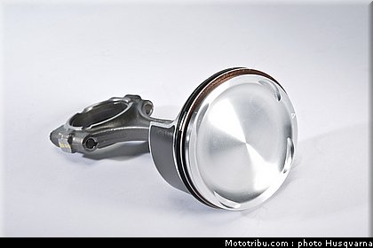 husqvarna_nuda_900_2012_0121.jpg