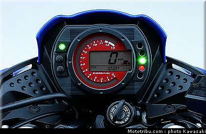 kawasaki_z750_2004_015.jpg