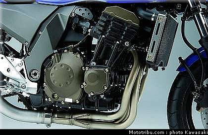 kawasaki_z750_2004_016.jpg