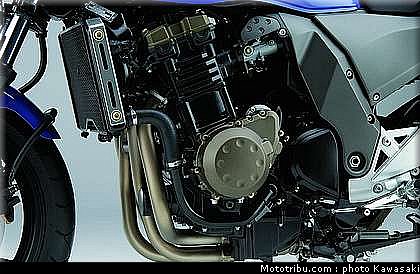 kawasaki_z750_2004_017.jpg