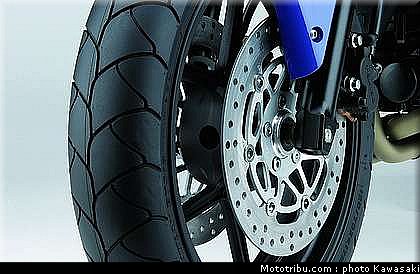 kawasaki_z750_2004_020.jpg