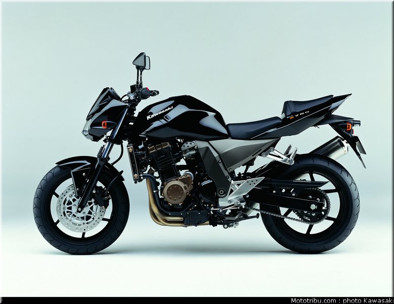 kawasaki_z750_2004_001