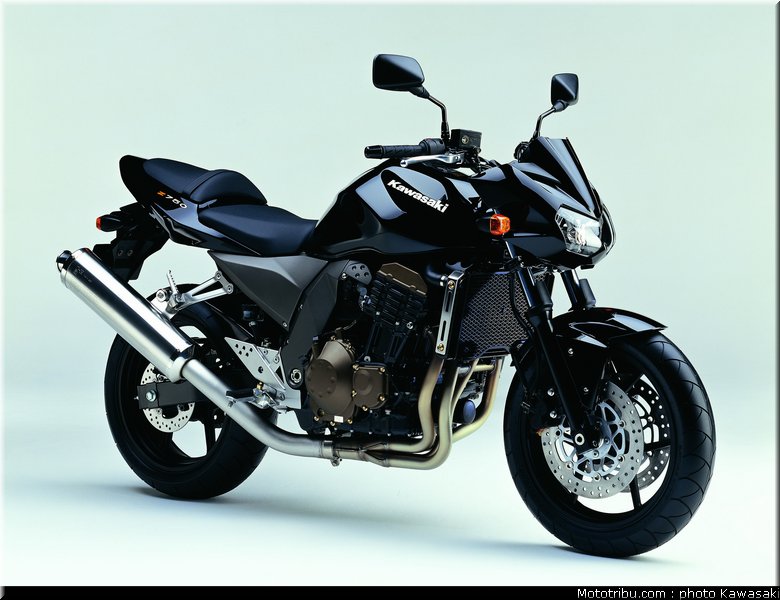 kawasaki_z750_2004_002