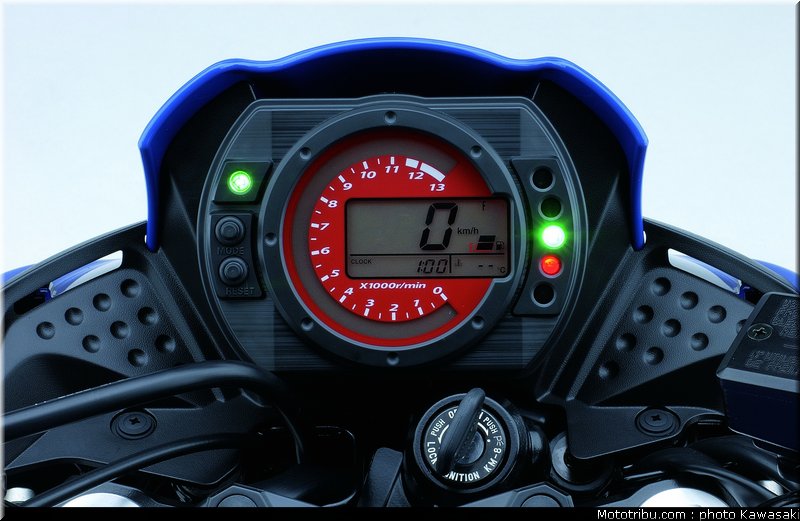 kawasaki_z750_2004_017
