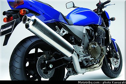 kawasaki_z750_2004_014.jpg