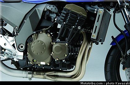 kawasaki_z750_2004_018.jpg