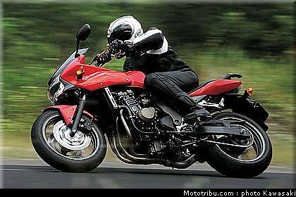 kawasaki_z750s_2005_004.jpg