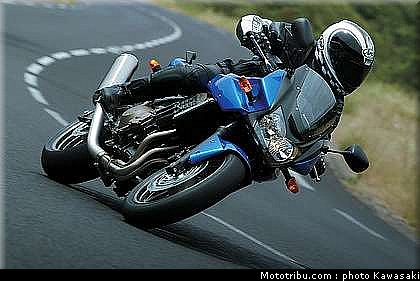 kawasaki_z750s_2005_006.jpg
