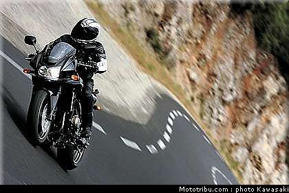 kawasaki_z750s_2005_008.jpg