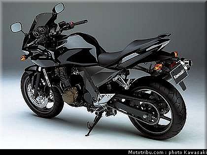 kawasaki_z750s_2005_012.jpg