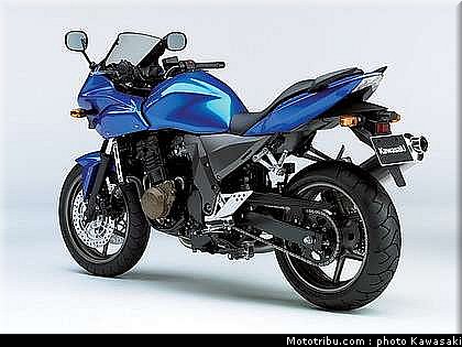 kawasaki_z750s_2005_015.jpg