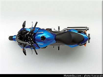 kawasaki_z750s_2005_020.jpg