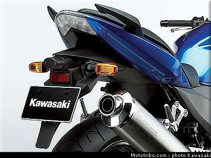 kawasaki_z750s_2005_035.jpg