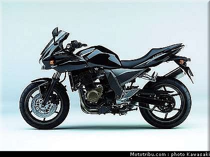 kawasaki_z750_2006_010.jpg