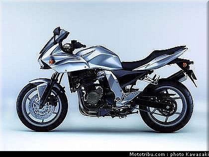kawasaki_z750_2006_016.jpg