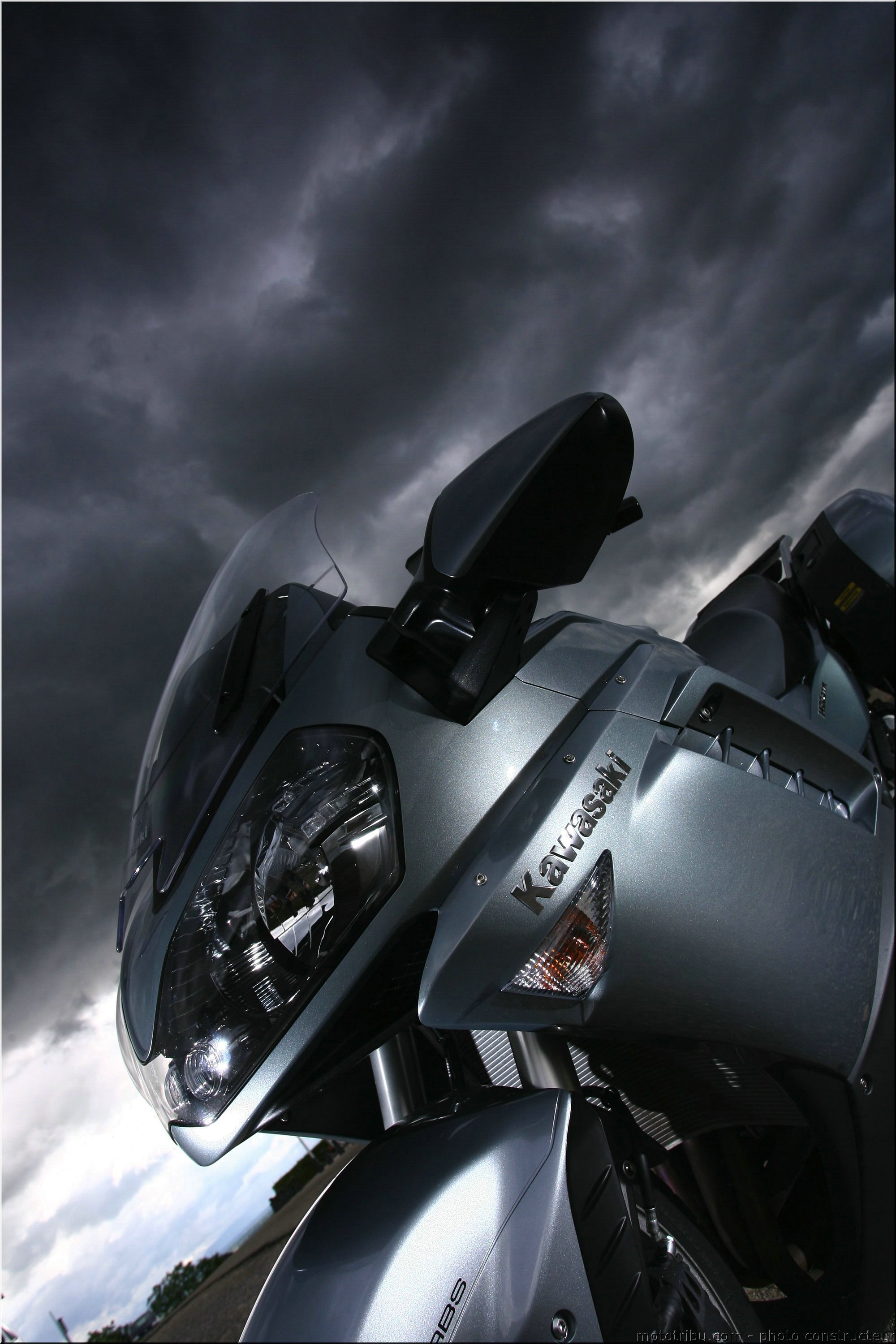 kawasaki-1400gtr-2007-0013