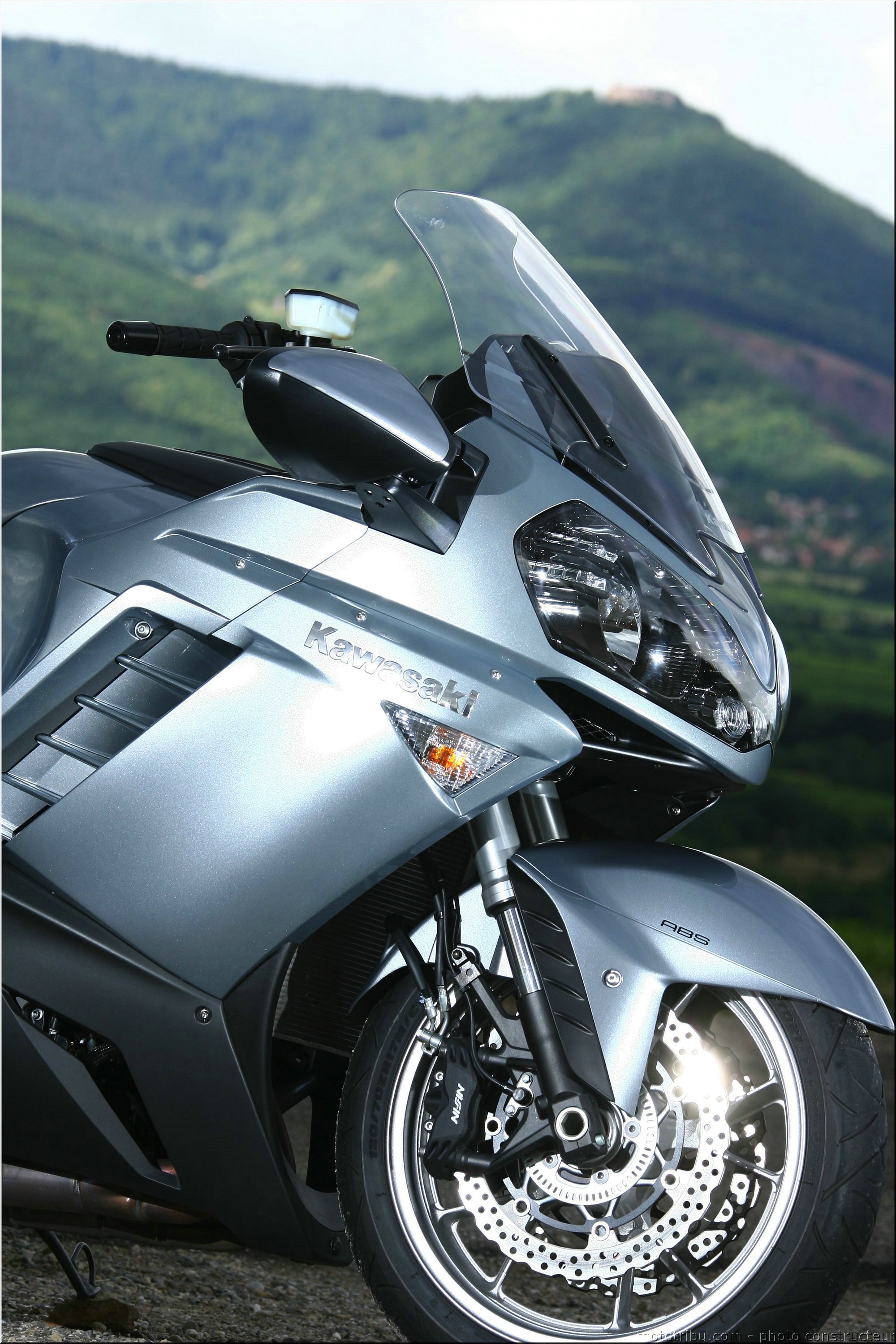 kawasaki-1400gtr-2007-0018