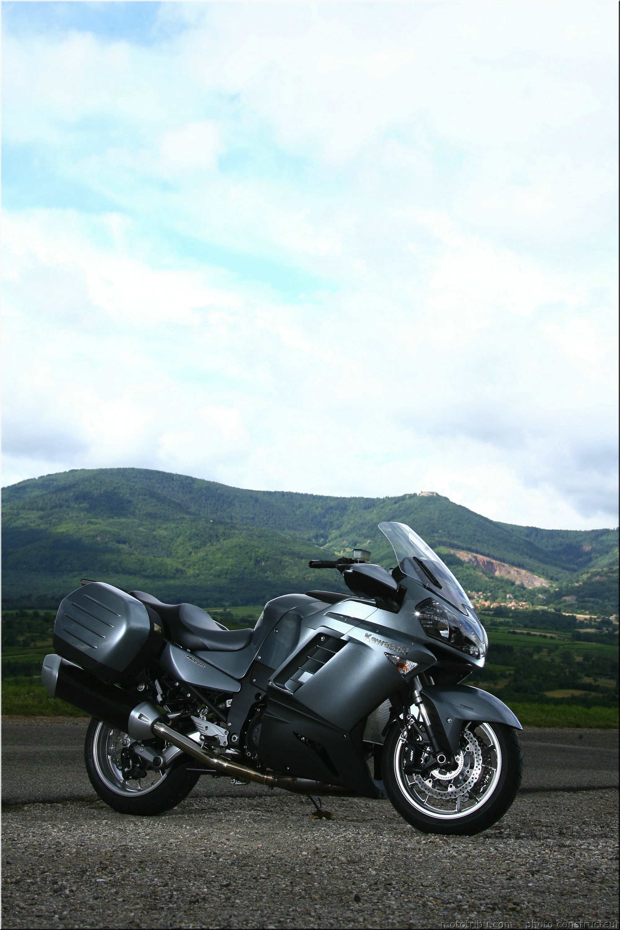 kawasaki-1400gtr-2007-0021