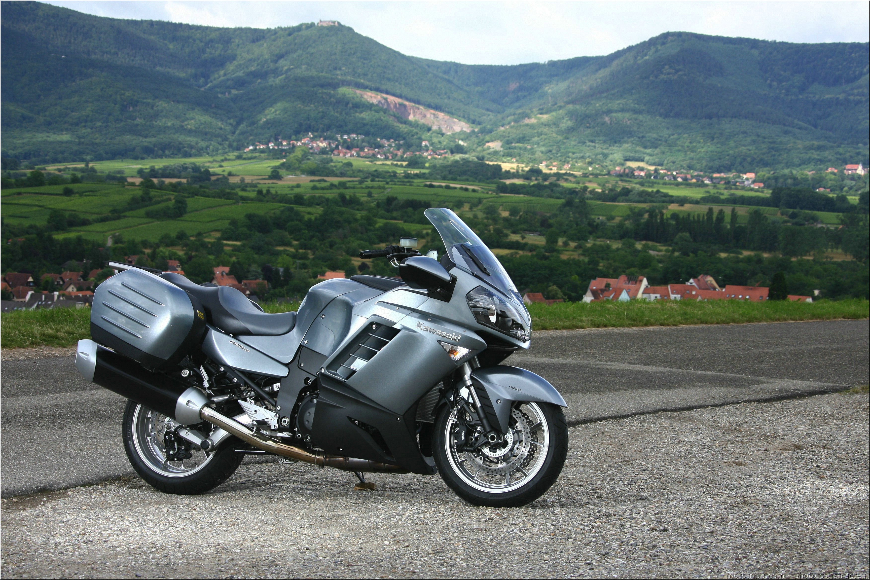 kawasaki-1400gtr-2007-0026