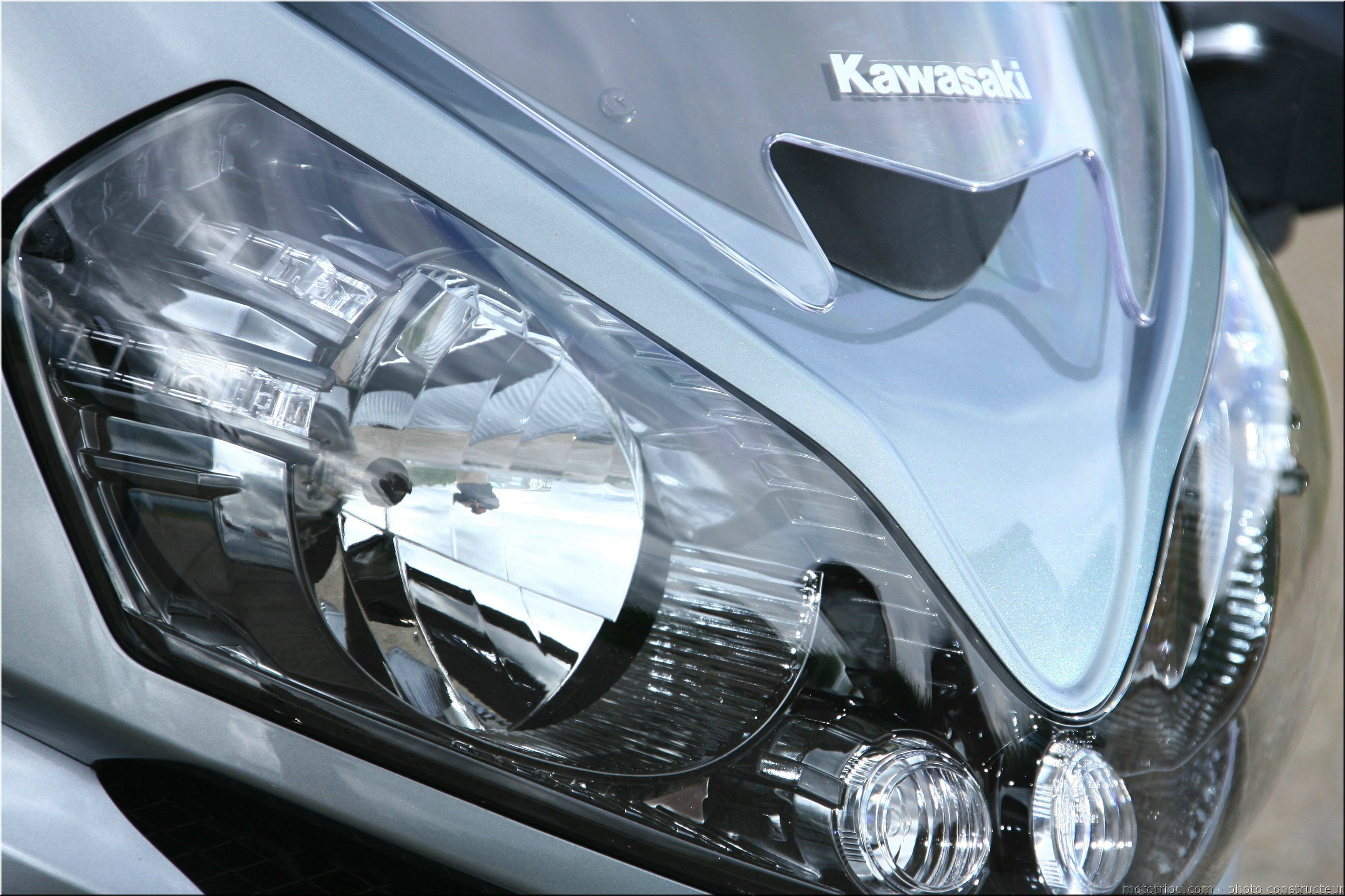 kawasaki-1400gtr-2007-0027