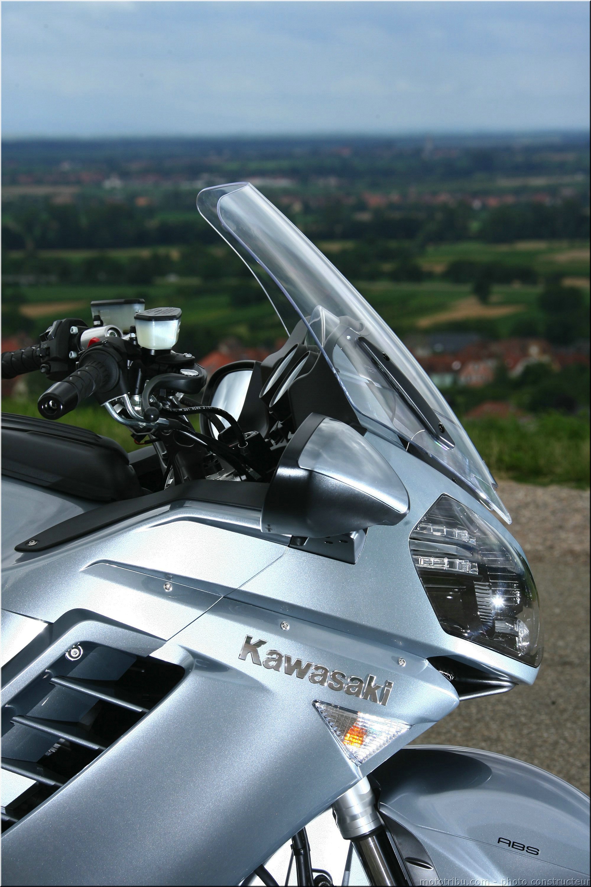 kawasaki-1400gtr-2007-0054