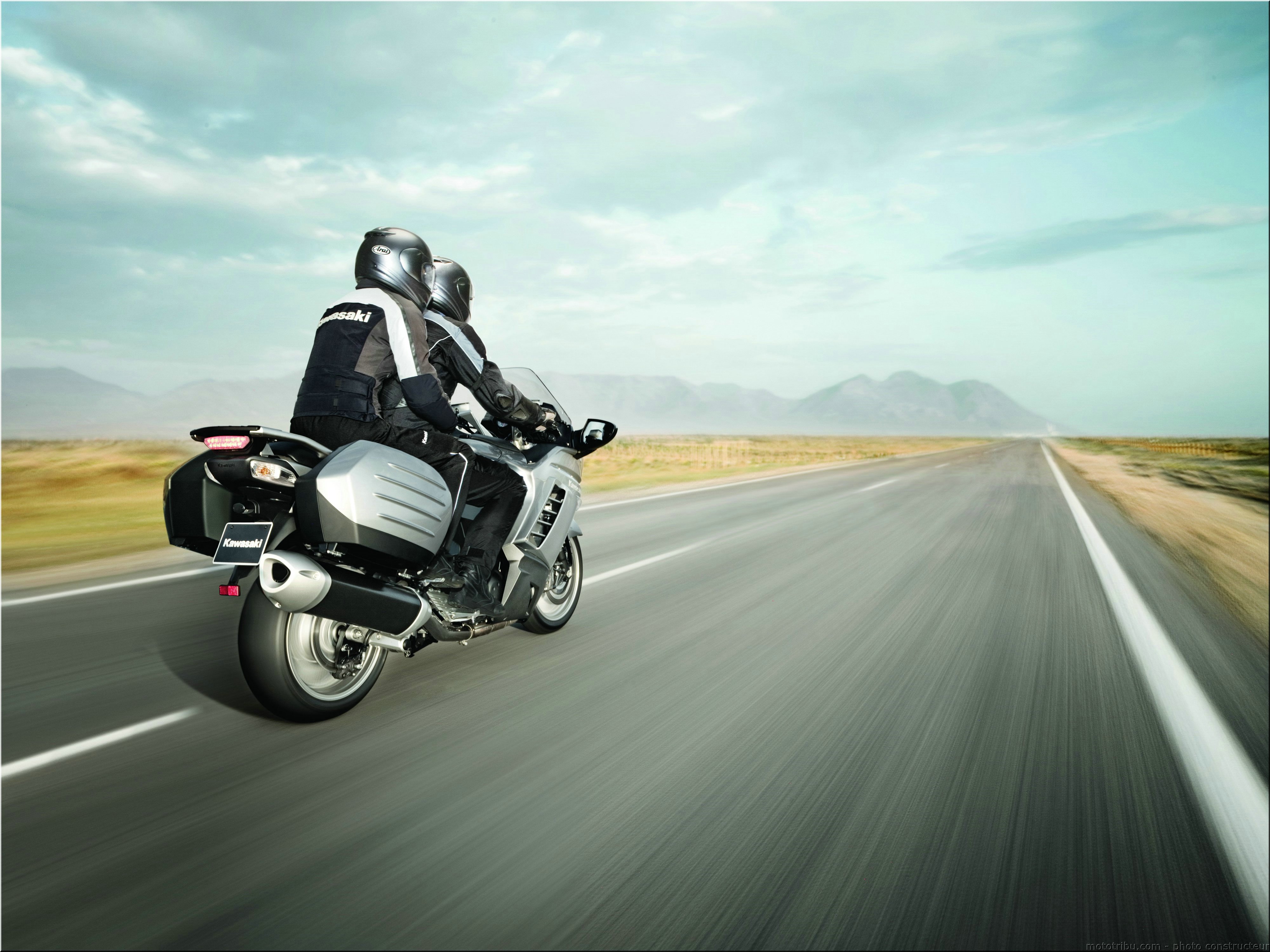 kawasaki-1400gtr-2007-0065