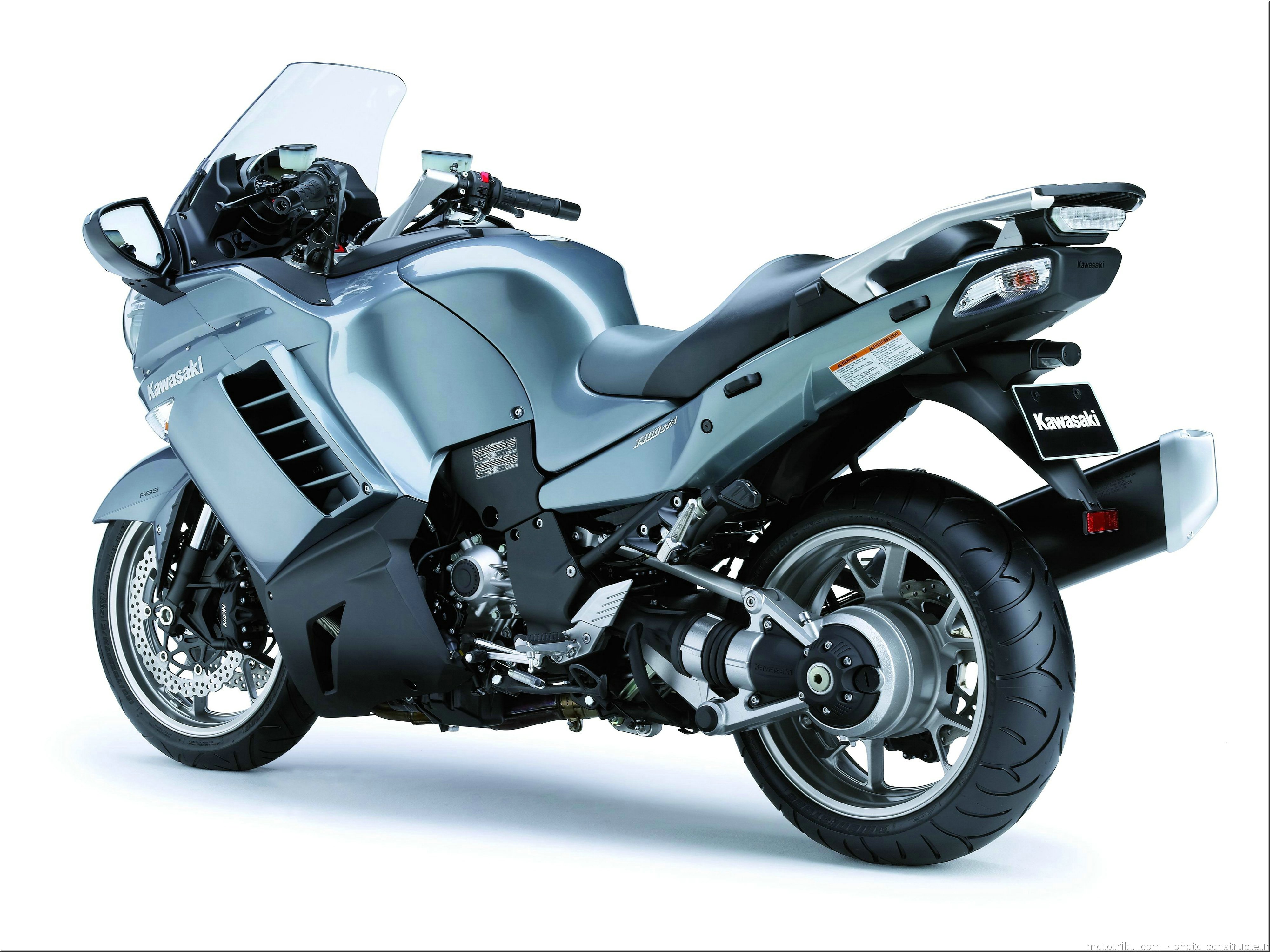 kawasaki-1400gtr-2007-0079