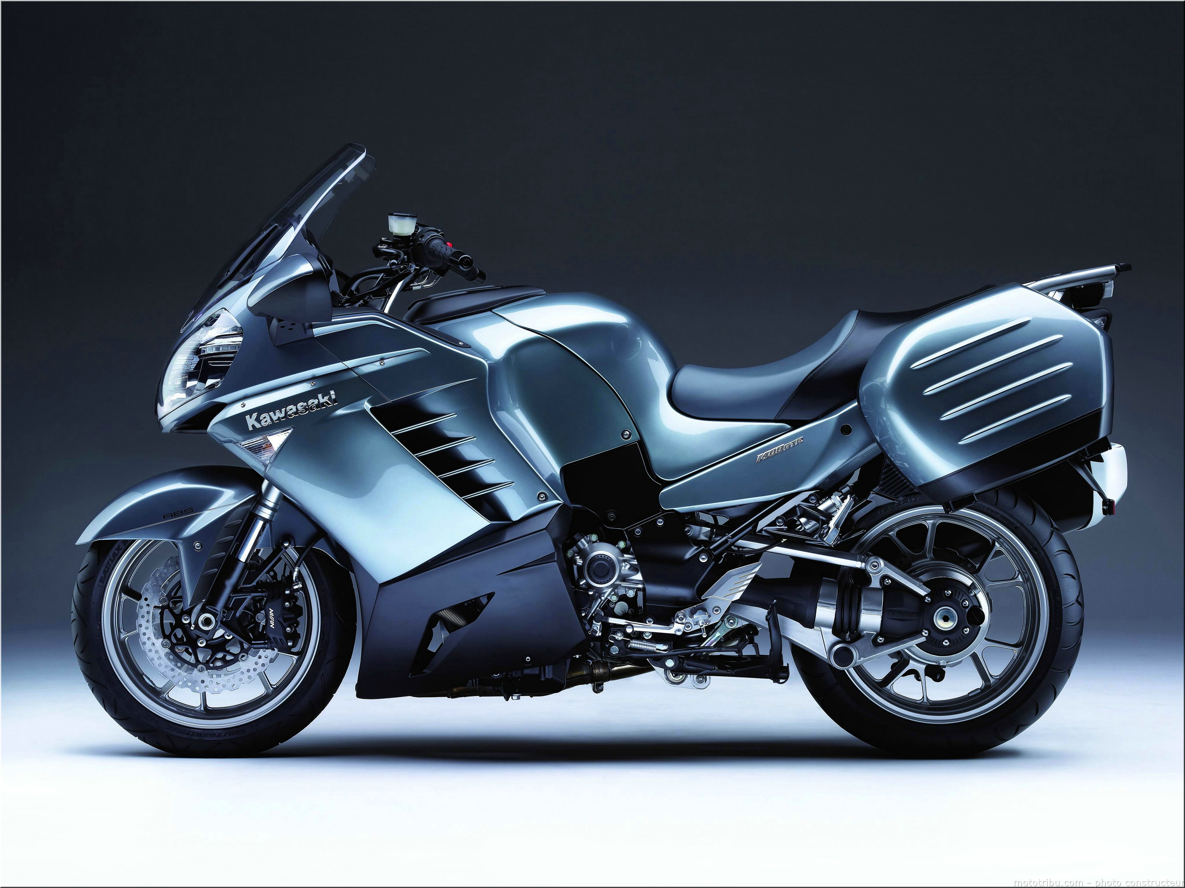 kawasaki-1400gtr-2007-0094