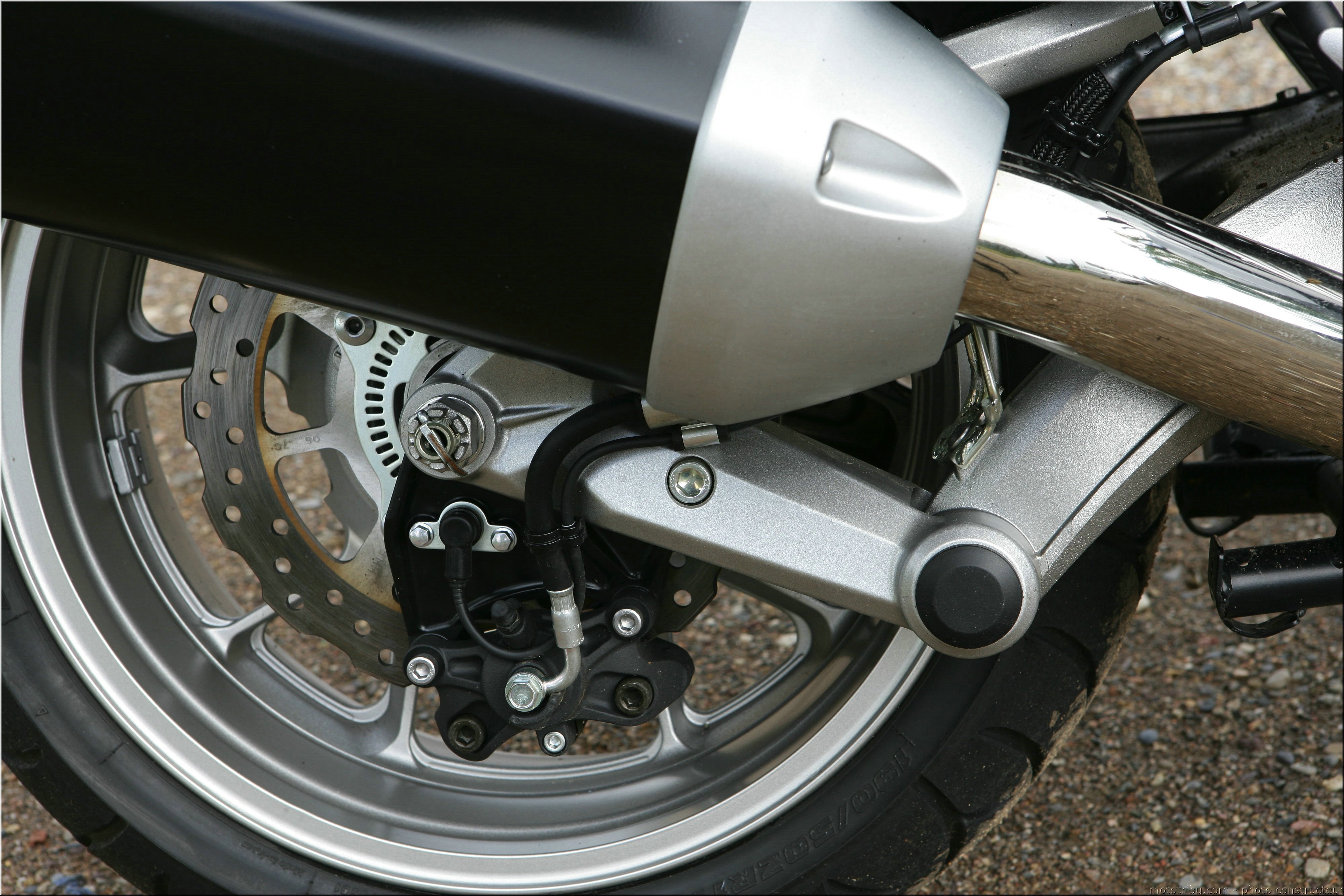 kawasaki-1400gtr-2007-0110