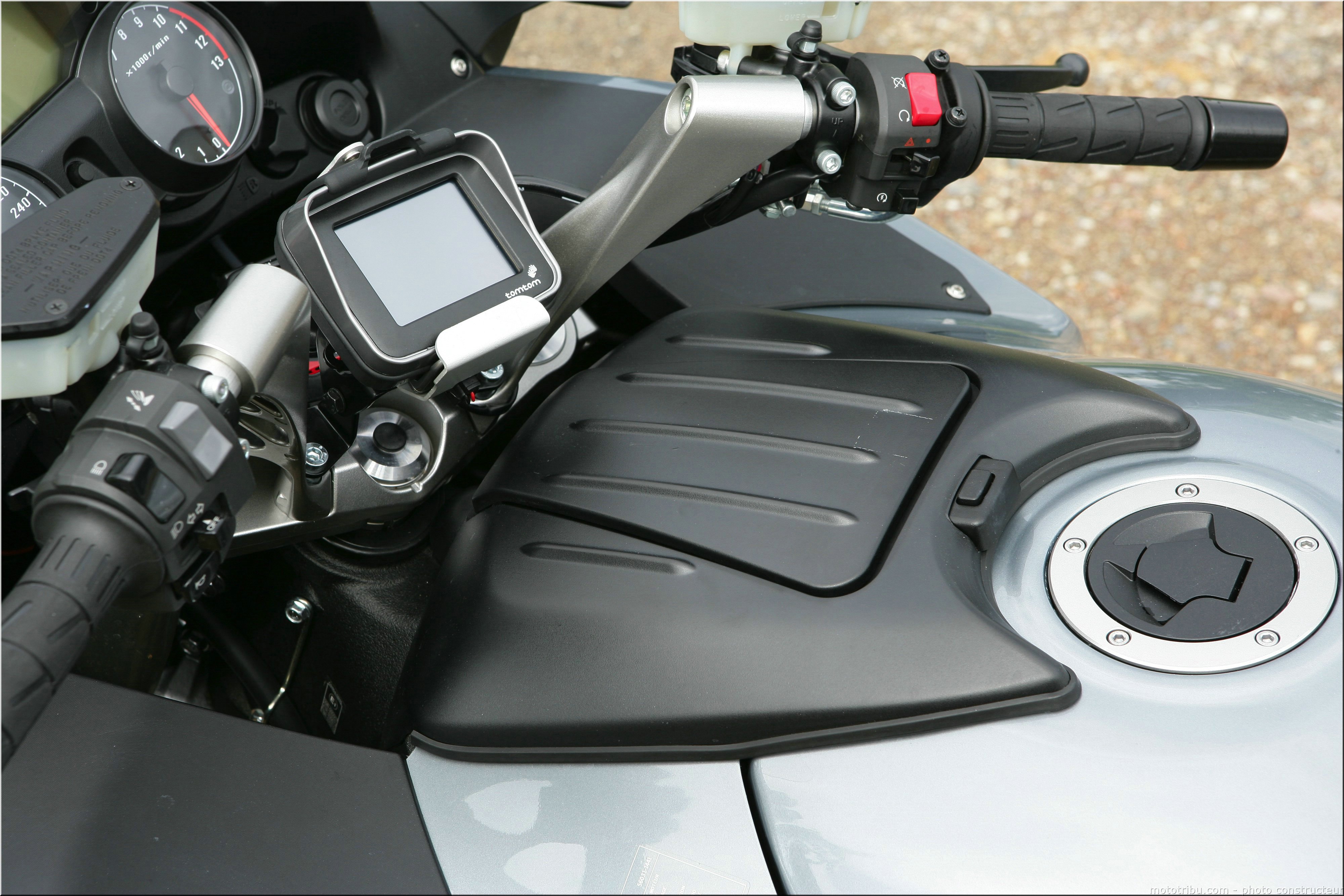 kawasaki-1400gtr-2007-0119