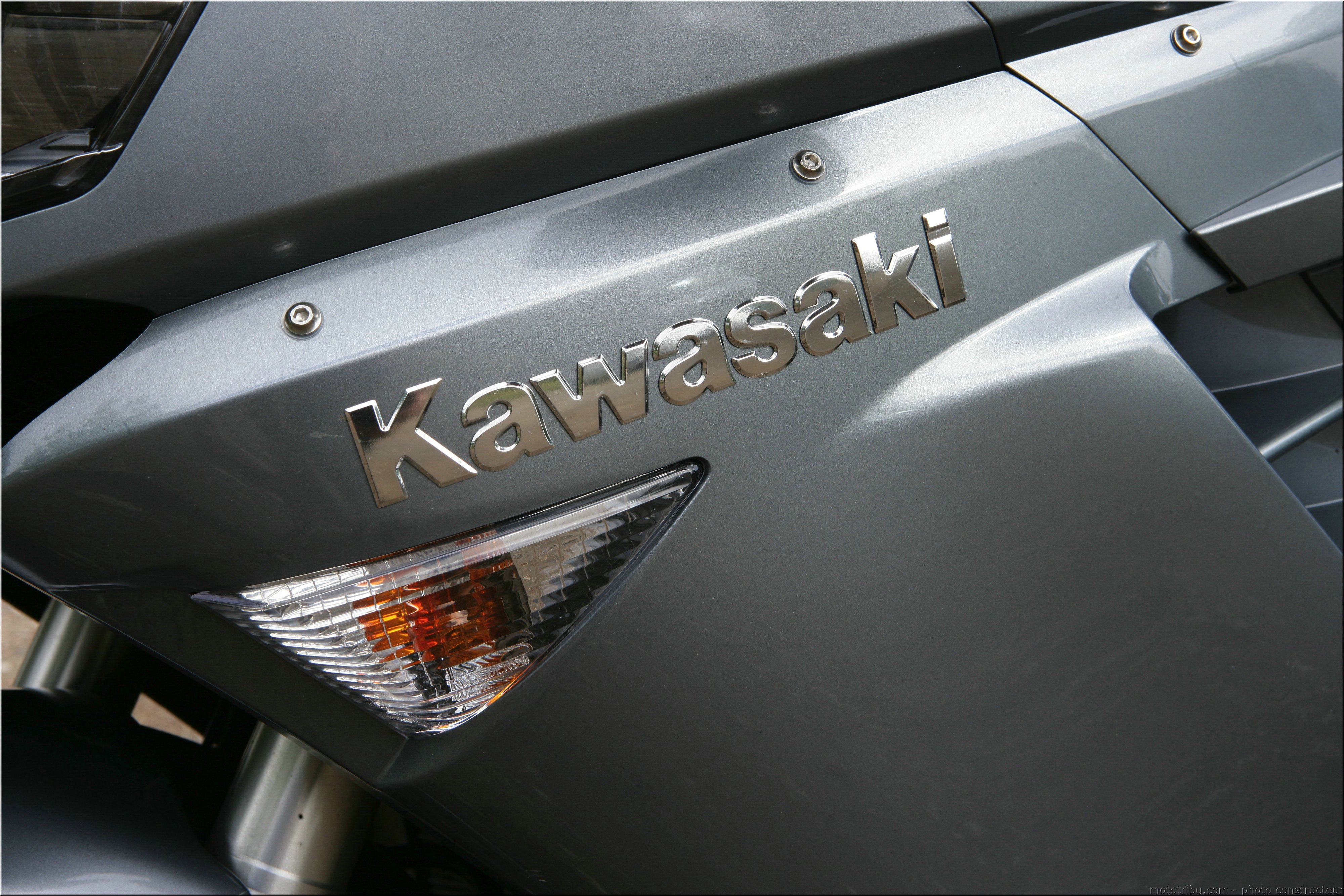 kawasaki-1400gtr-2007-0120
