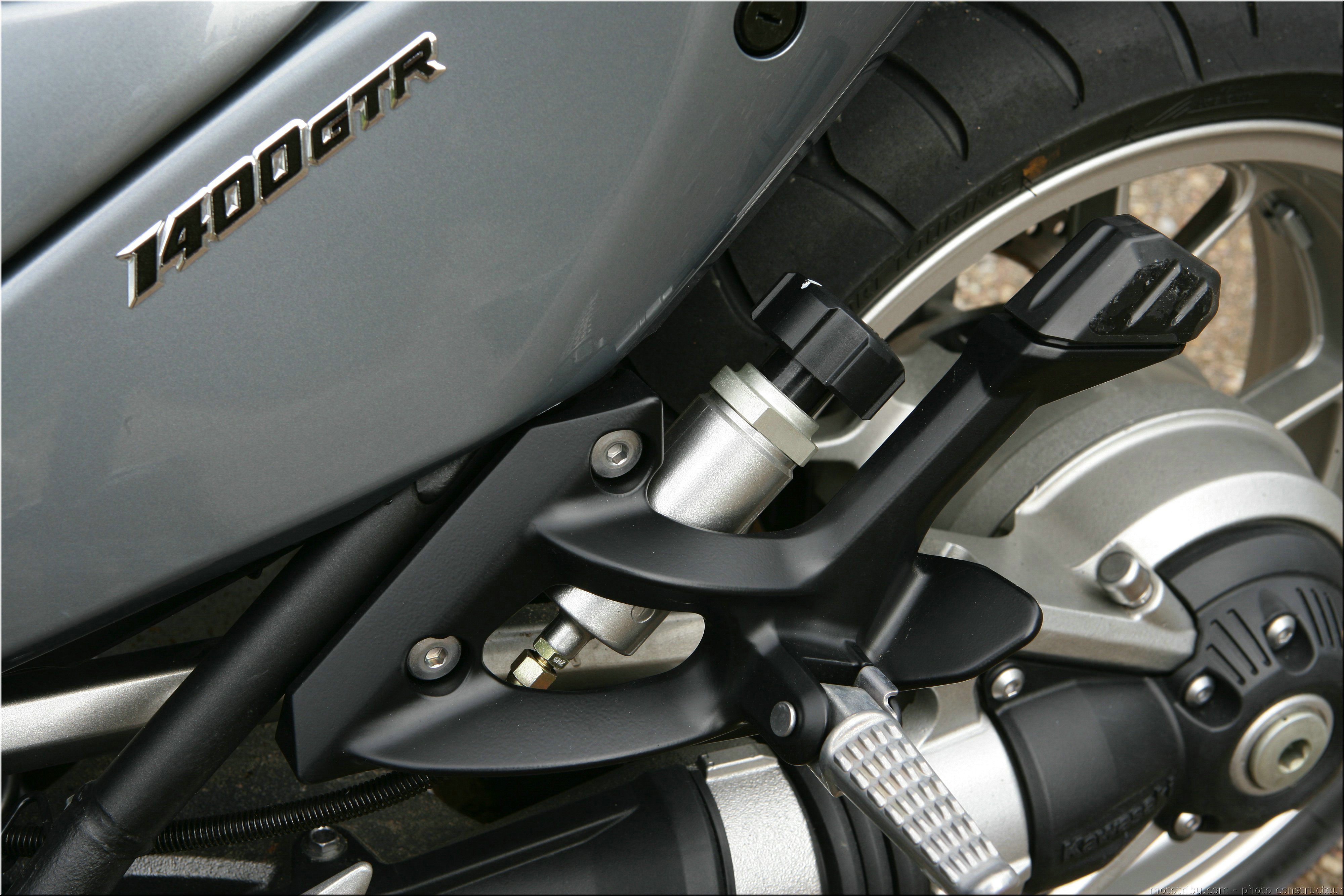 kawasaki-1400gtr-2007-0121