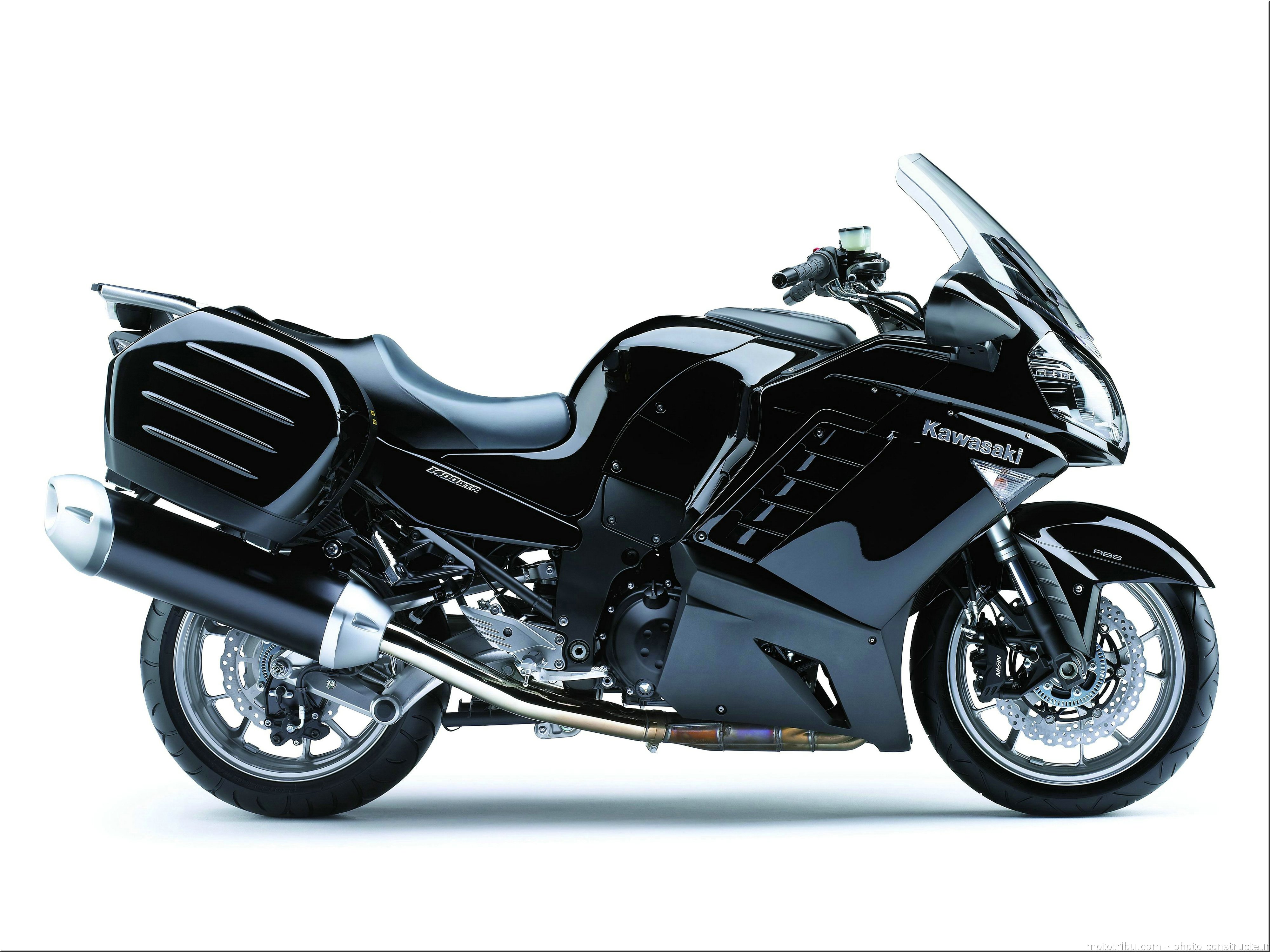 kawasaki-1400gtr-2007-0126
