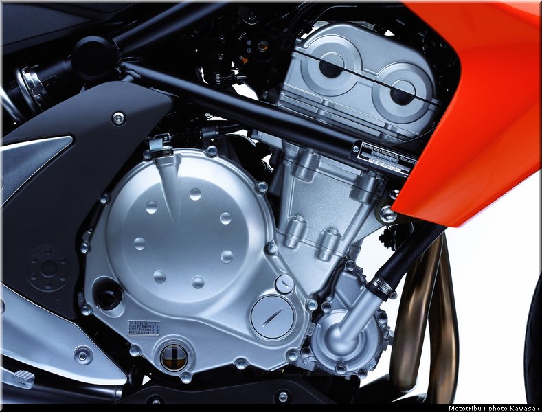 kawasaki_er6n_2007_017