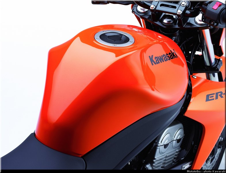 kawasaki_er6n_2007_018