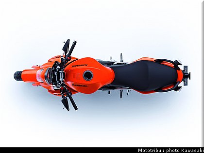 kawasaki_er6n_2007_008.jpg
