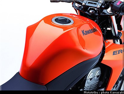 kawasaki_er6n_2007_018.jpg