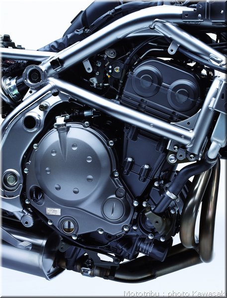 kawasaki-versys2007_29